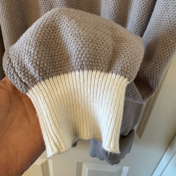 Gray Oversized Crewneck Sweater - Picture 6 of 8